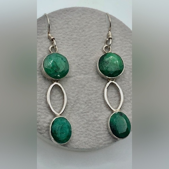 STERLING & Emerald Infinity Twist Design Hook Earring 2” / Vintage - Picture 3 of 6